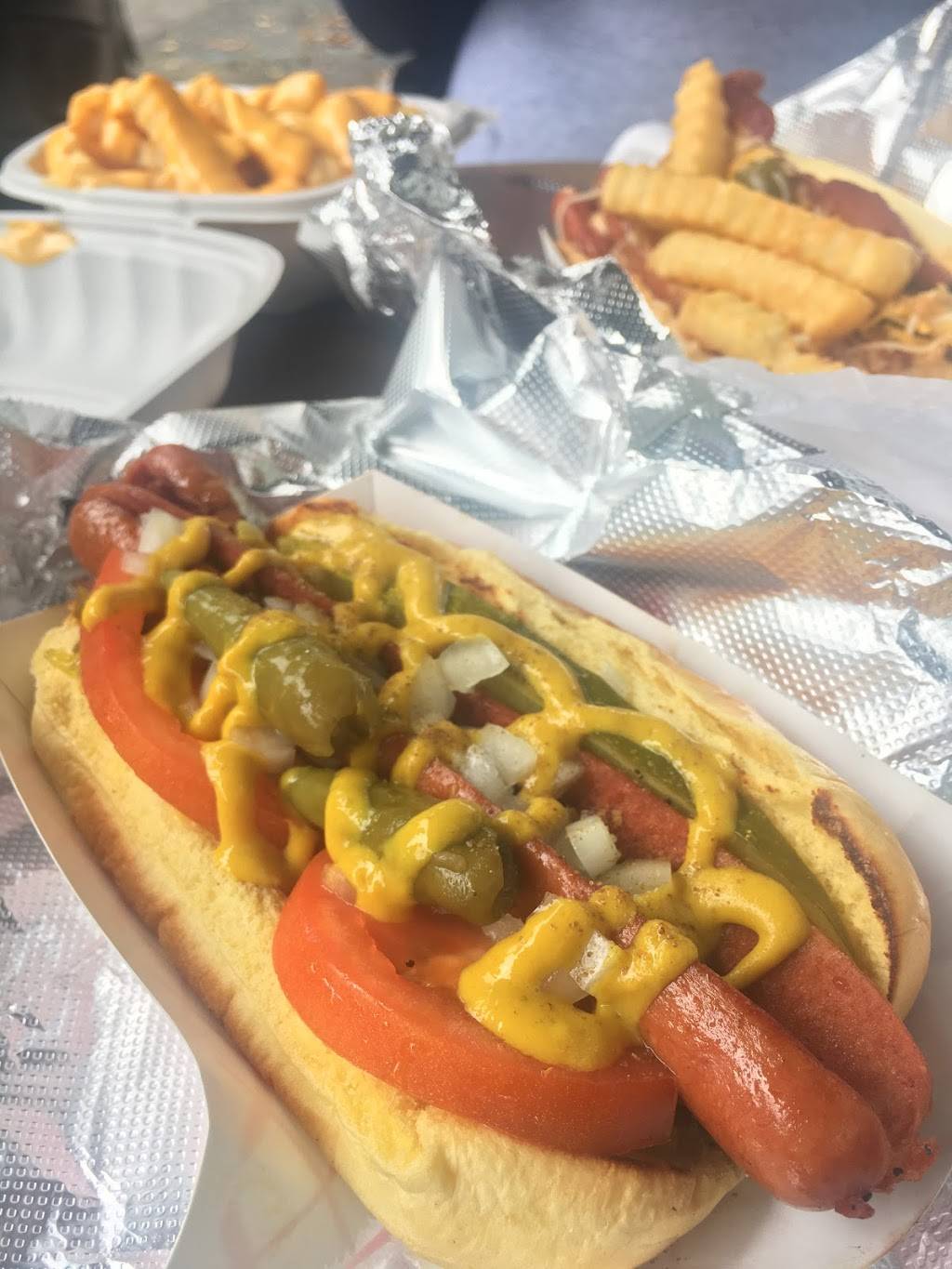 the Dog Den | restaurant | Main St and, Bronx St, White Plains, NY 10603, USA | 9143283288 OR +1 914-328-3288