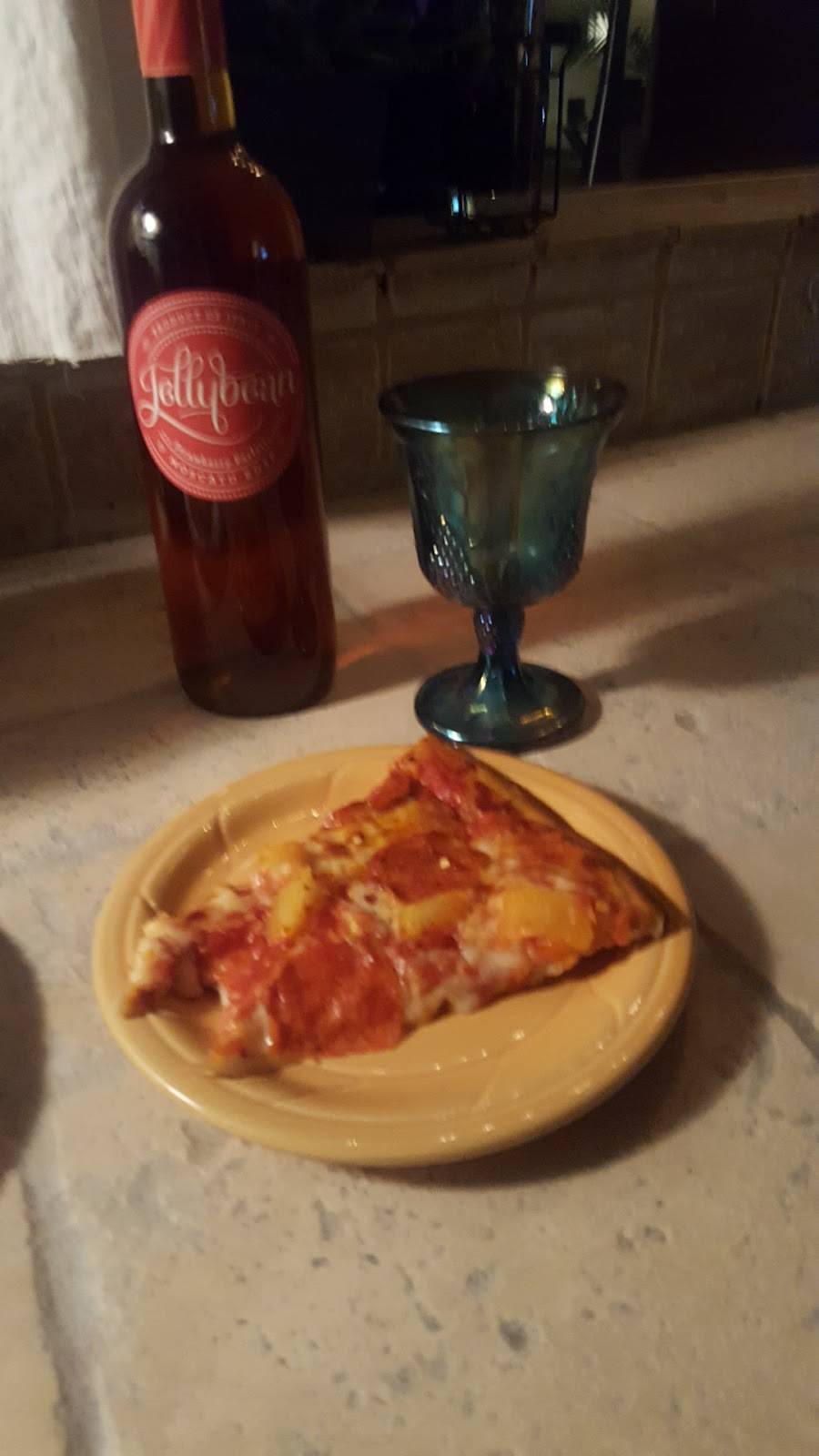 Venice Pizzeria | restaurant | 17806 Sierra Hwy, Santa Clarita, CA 91351, USA | 6612980157 OR +1 661-298-0157