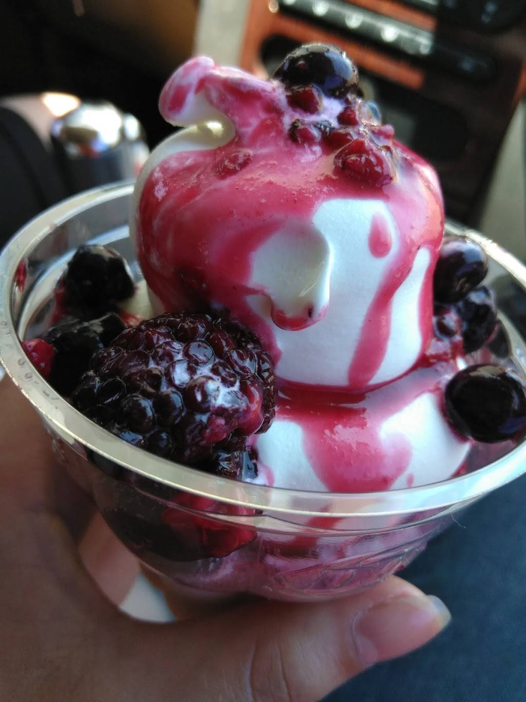 Dairy Queen Grill & Chill | restaurant | 2525 Skyline Blvd, Cape Coral, FL 33914, USA | 2394584410 OR +1 239-458-4410