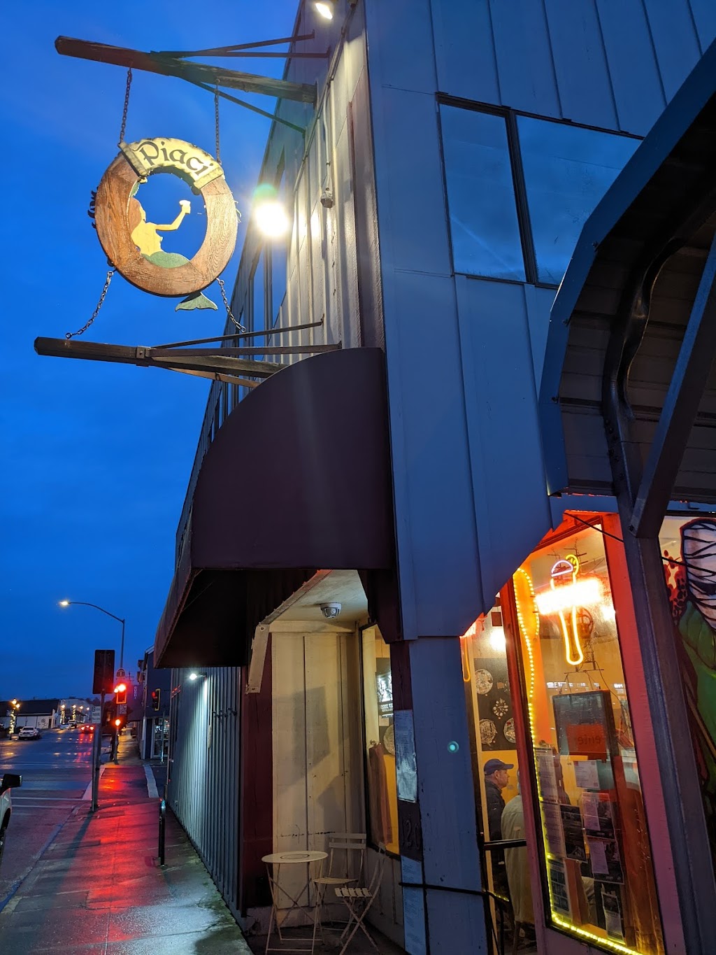 Piaci | Pub & Pizzeria | restaurant | 120 W Redwood Ave, Fort Bragg, CA 95437, USA | 7079611133 OR +1 707-961-1133