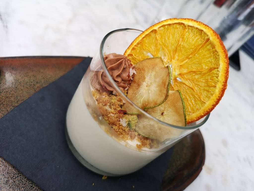 SUGARCANE raw bar grill | restaurant | 55 Water St, Brooklyn, NY 11201, USA | 7184739555 OR +1 718-473-9555