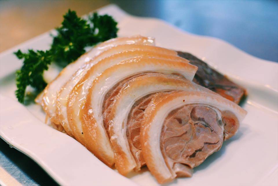 Dragon Beaux | restaurant | 5700 Geary Blvd, San Francisco, CA 94121, USA | 4153338899 OR +1 415-333-8899