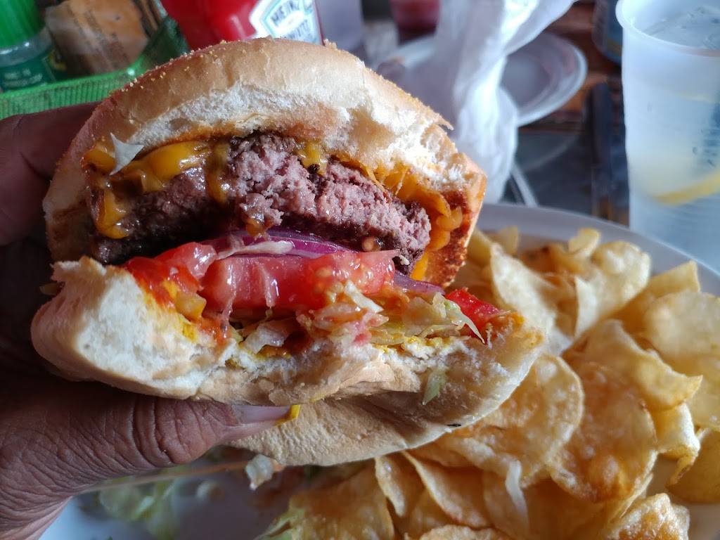 ShrimpWrecked Restaurant and Dockside Bar | restaurant | 210 Dodecanese Blvd, Tarpon Springs, FL 34689, USA | 7279438979 OR +1 727-943-8979