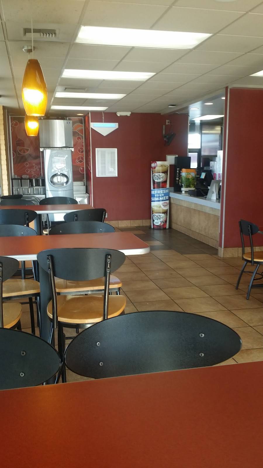 Jack in the Box | restaurant | 12155 Woodside Ave, Lakeside, CA 92040, USA | 6194430161 OR +1 619-443-0161