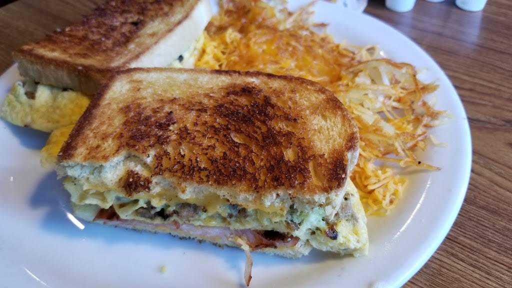 Dennys | restaurant | 1445 Wendy Ct, Spring Hill, FL 34607, USA | 3526665152 OR +1 352-666-5152