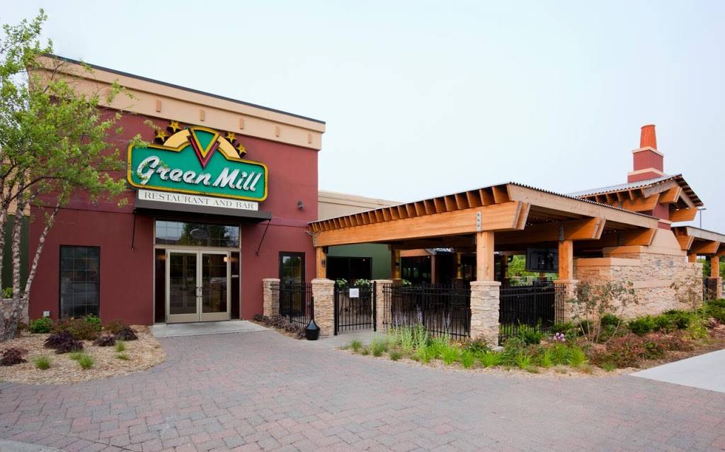 Green Mill Restaurant & Bar | restaurant | 1000 Gramsie Rd, Shoreview, MN 55126, USA | 6514821600 OR +1 651-482-1600