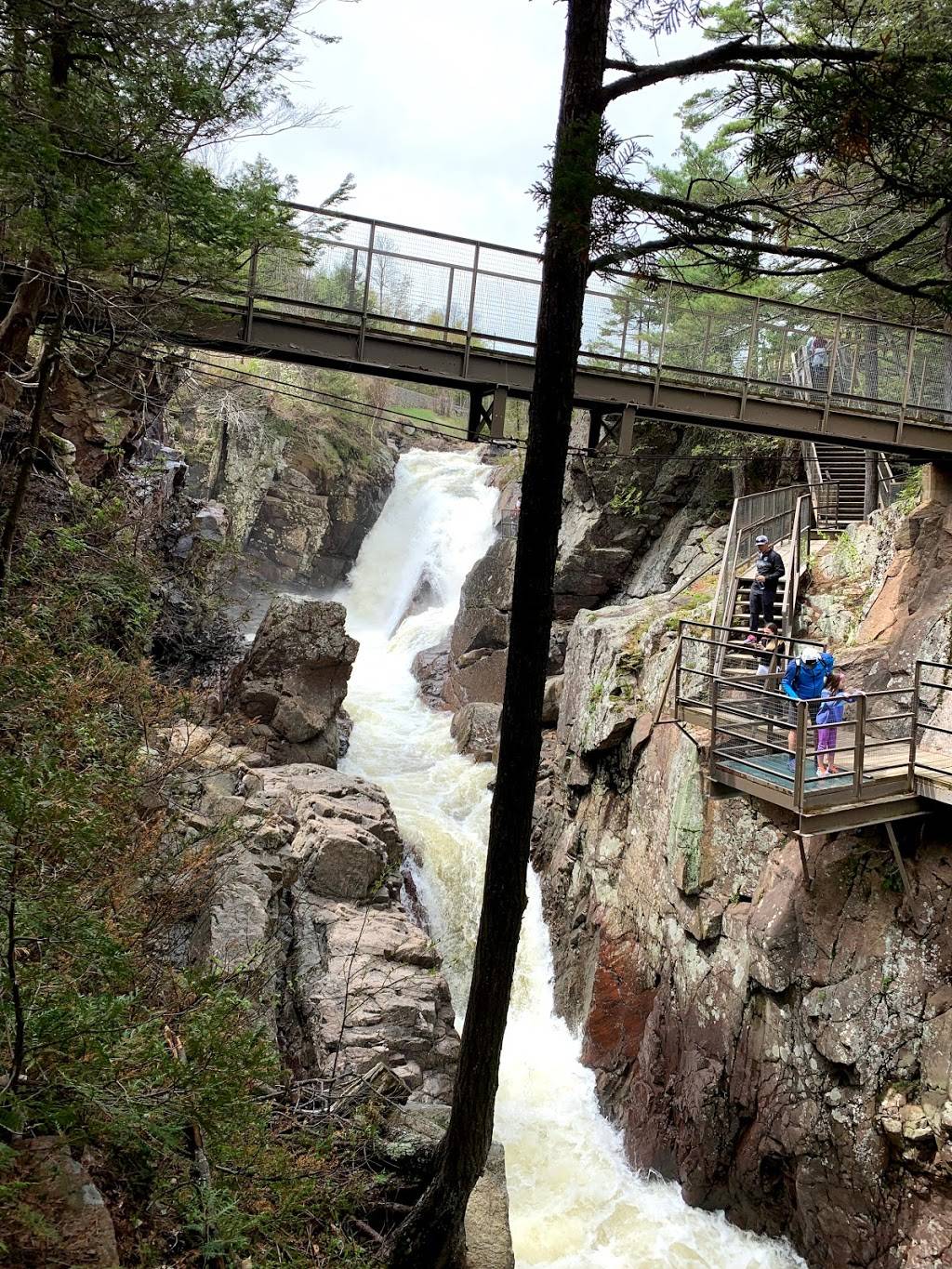 High Falls Gorge | cafe | 4761 NY-86, Wilmington, NY 12997, USA | 5189462278 OR +1 518-946-2278