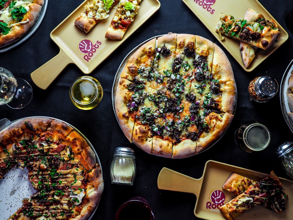 Roots Handmade Pizza- Old Town | restaurant | 1610 N Wells St, Chicago, IL 60610, USA | 3122107788 OR +1 312-210-7788