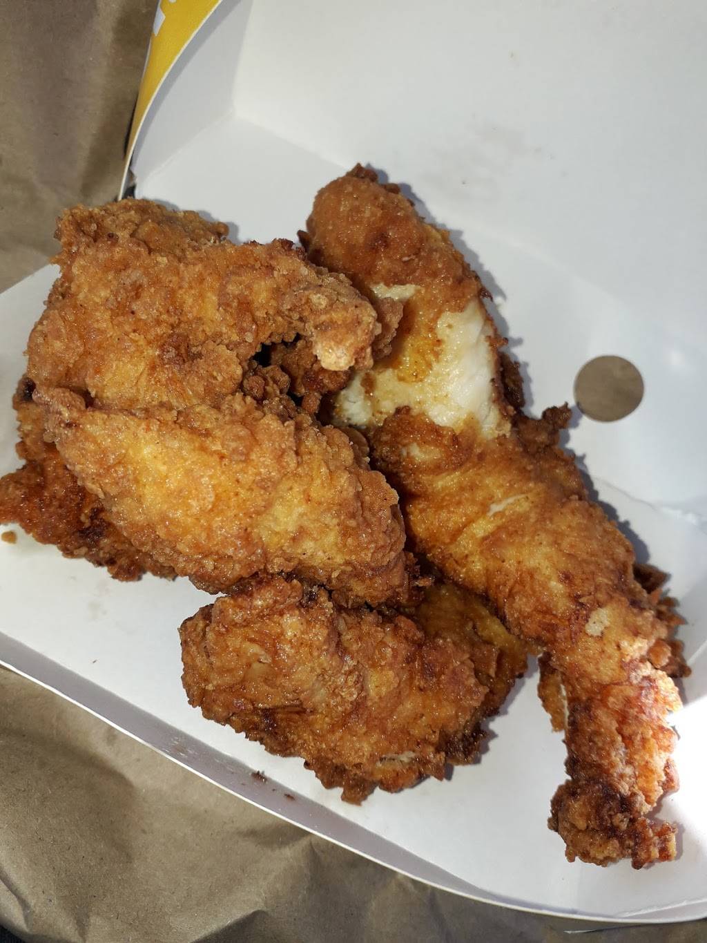 Hardees | restaurant | 630 Bypass 25 NE, Greenwood, SC 29646, USA | 8642233919 OR +1 864-223-3919