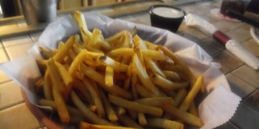 Eagle Grille & Tavern | restaurant | 29 N Main St, Hubbard, OH 44425, USA | 3305347990 OR +1 330-534-7990