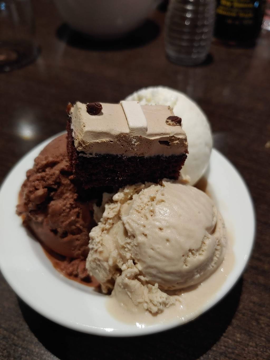 Dragon Rouge | restaurant | 162 Rue Maclaren E, Gatineau, QC J8L 1K4, Canada | 8199866688 OR +1 819-986-6688