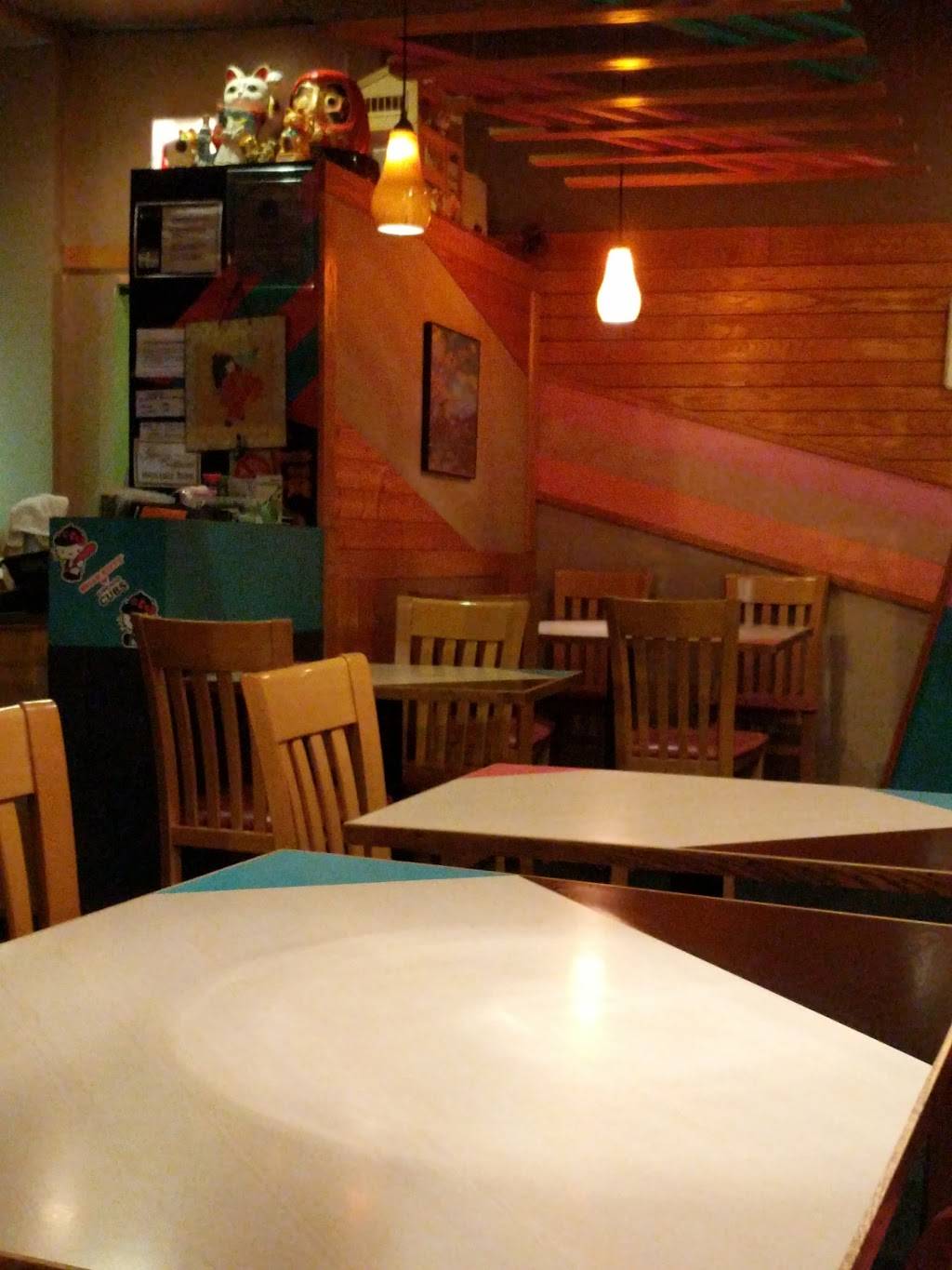 Kikuya Japanese Restaurant | restaurant | 1601 E 55th St, Chicago, IL 60615, USA | 7736673727 OR +1 773-667-3727