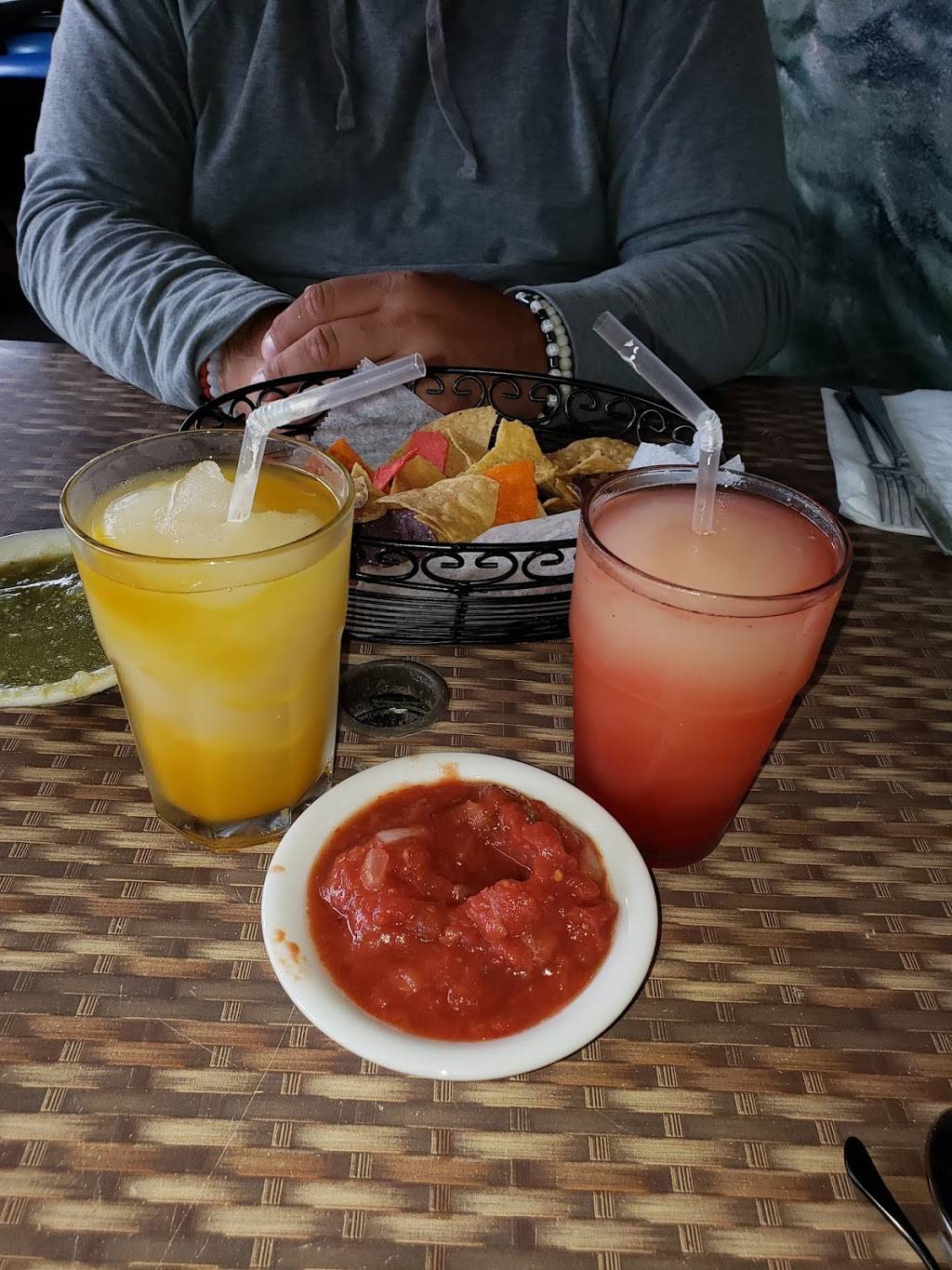 The Cabana | restaurant | 1034 W Beech St, Long Beach, NY 11561, USA | 5168891345 OR +1 516-889-1345