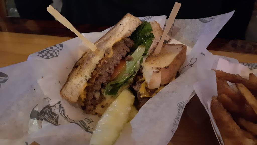 Barrel Inn | restaurant | 2005 West Ave S, La Crosse, WI 54601, USA | 6087888442 OR +1 608-788-8442