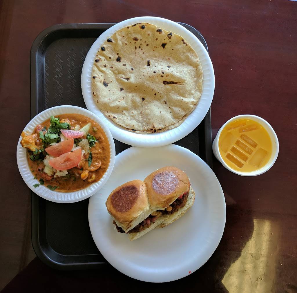 Mumbai Ki Galliyon Se | restaurant | 4008, 17705 Pioneer Blvd, Artesia, CA 90701, USA | 5628606699 OR +1 562-860-6699