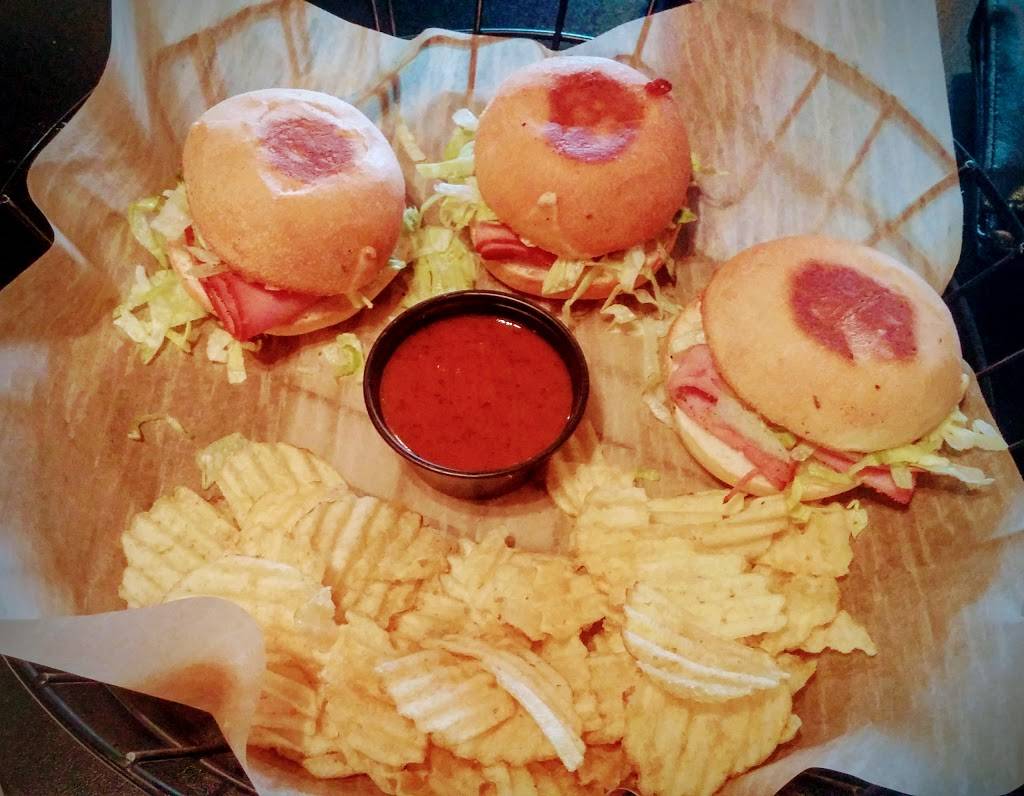 Painturos Pizza | restaurant | 522 W Main St, Lebanon, TN 37087, USA | 6154438444 OR +1 615-443-8444