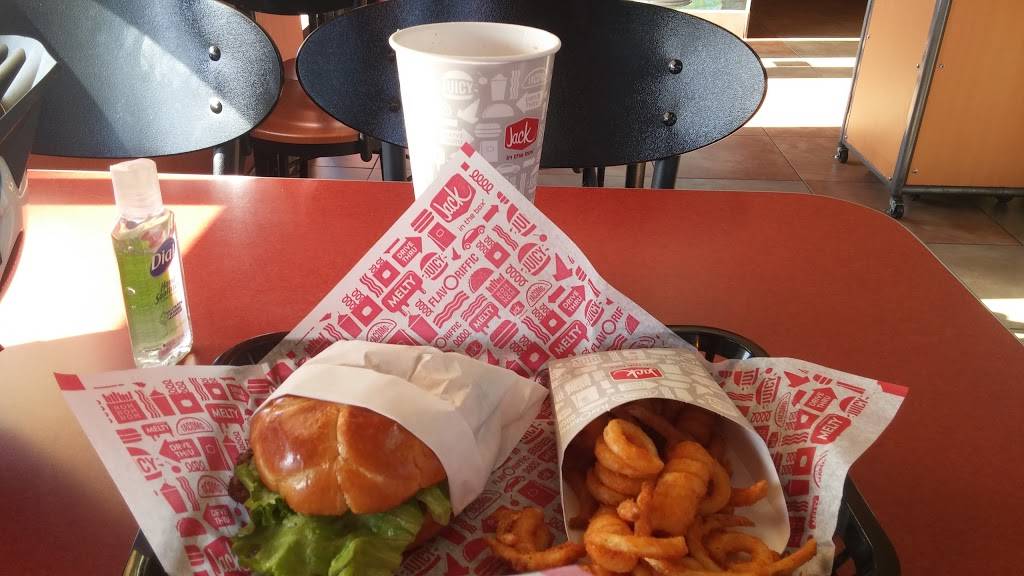 Jack in the Box | restaurant | 697 Curtner Ave, San Jose, CA 95125, USA | 4082676682 OR +1 408-267-6682