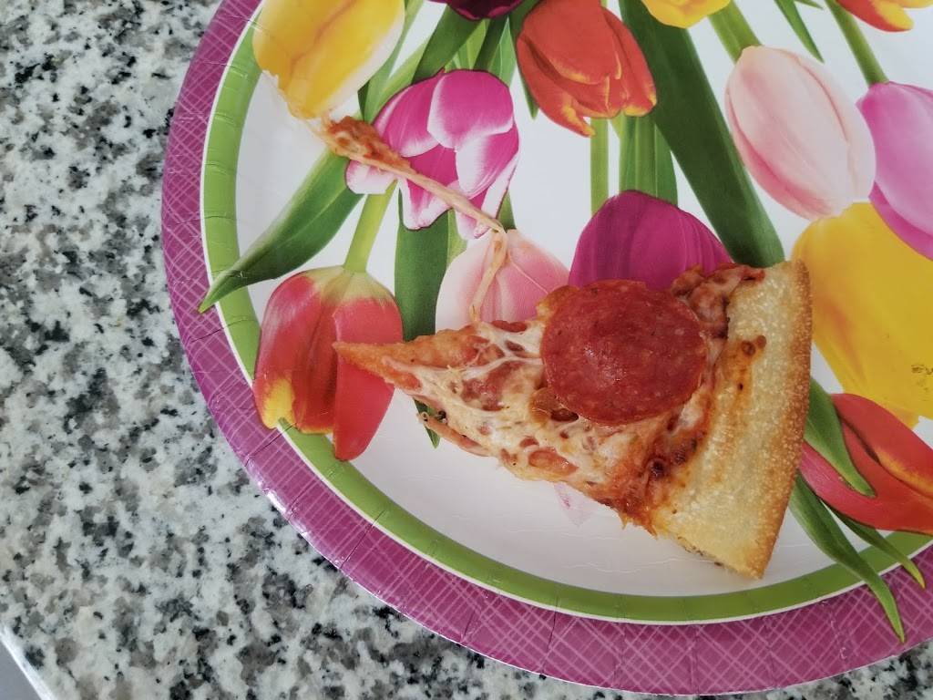 Little Caesars Pizza | meal takeaway | 4625 Trail Boss Dr, Castle Rock, CO 80104, USA | 3036882131 OR +1 303-688-2131