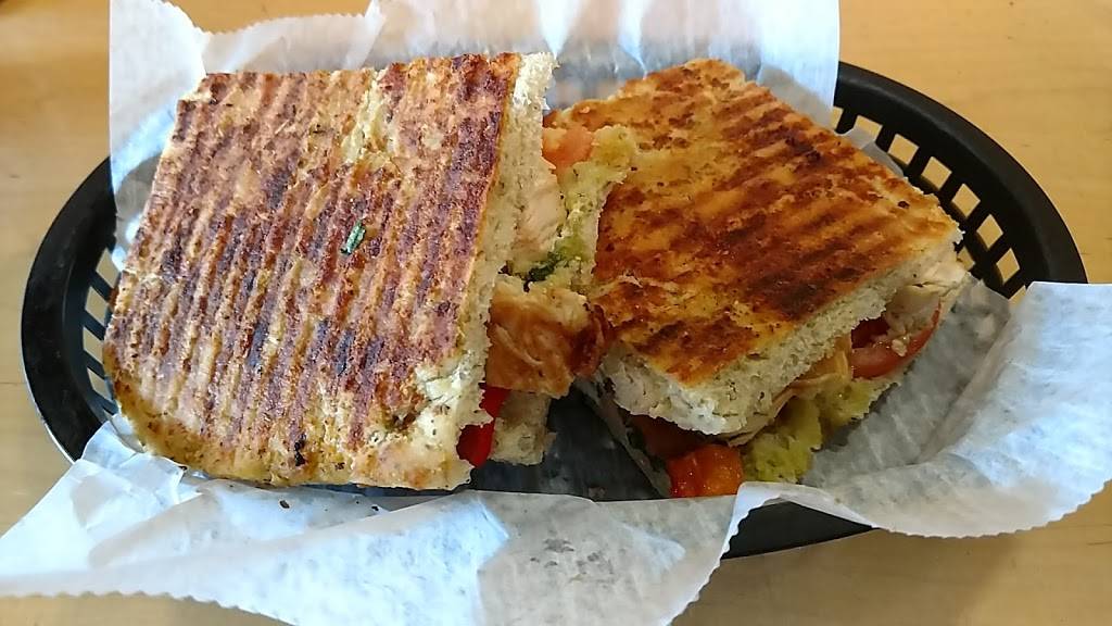 Francos Trattoria | meal takeaway | 365 Boston Post Rd., Mill Village, Sudbury, MA 01776, USA | 9784433494 OR +1 978-443-3494