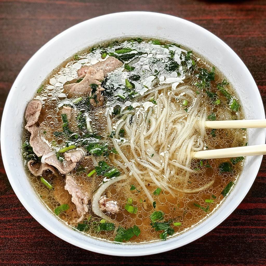 Pho Pasteur | restaurant | 694 Snelling Ave N, St Paul, MN 55104, USA | 6517568562 OR +1 651-756-8562