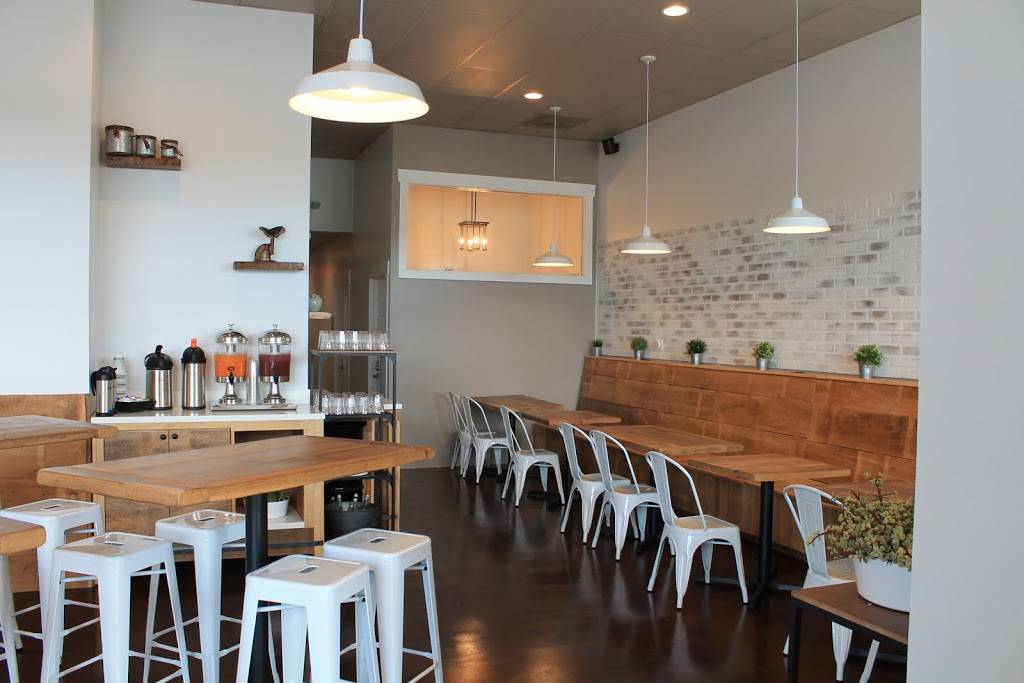 EatandEvolve Bistro | restaurant | 5832 N Knoxville Ave suite k, Peoria, IL 61614, USA | 3099664767 OR +1 309-966-4767