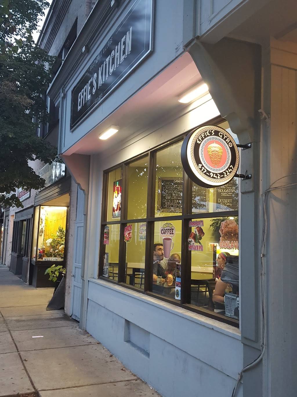 Effies Kitchen | restaurant | 37 Poplar St, Boston, MA 02131, USA | 6179422247 OR +1 617-942-2247