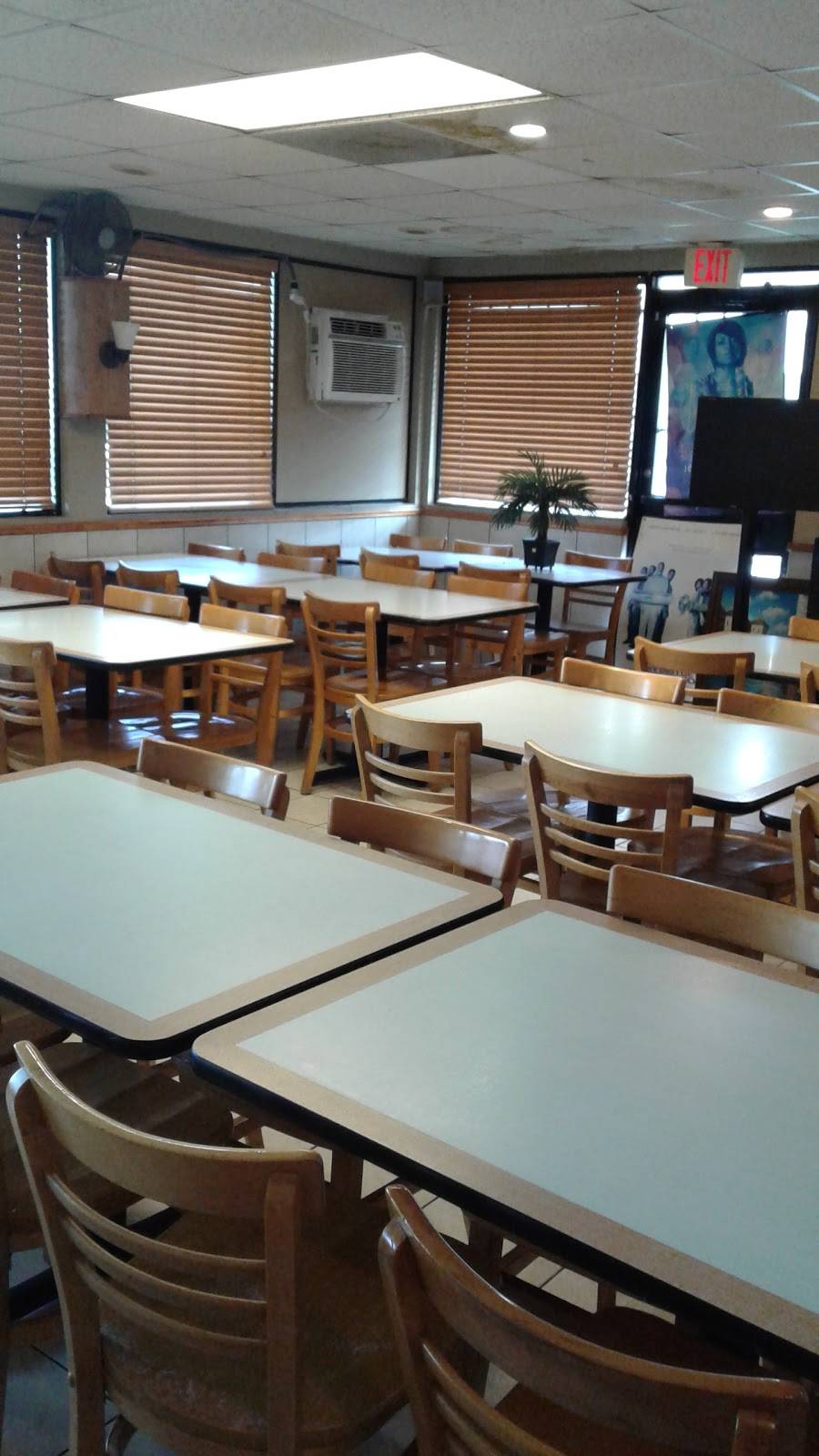 Christines Soul Food Place | restaurant | 3075 Gears Rd, Houston, TX 77067, USA | 2815911909 OR +1 281-591-1909