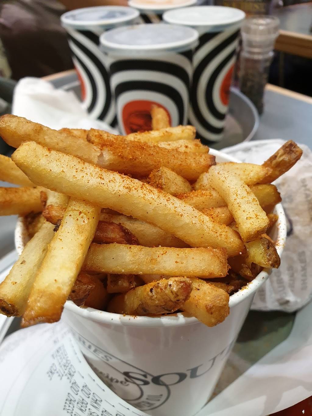 South St. Burger | restaurant | 1 Bass Pro Mills Dr, Concord, ON L4K 5W4, Canada | 9056600529 OR +1 905-660-0529