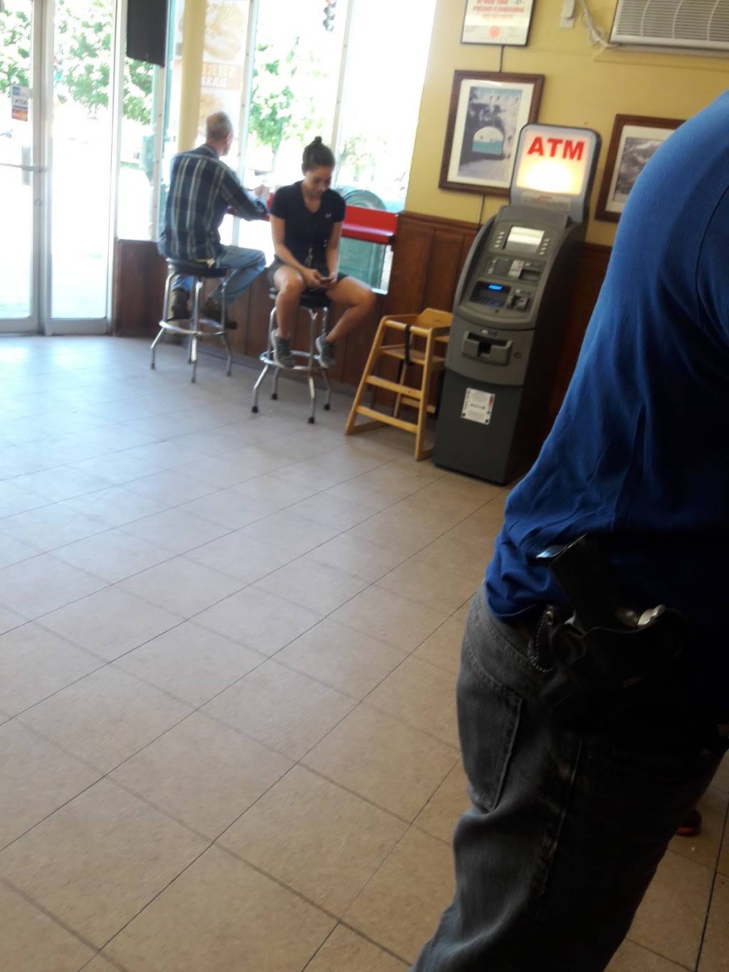 Nickys Carry Outs | restaurant | 3501 S Western Blvd, Chicago, IL 60609, USA | 7738476391 OR +1 773-847-6391