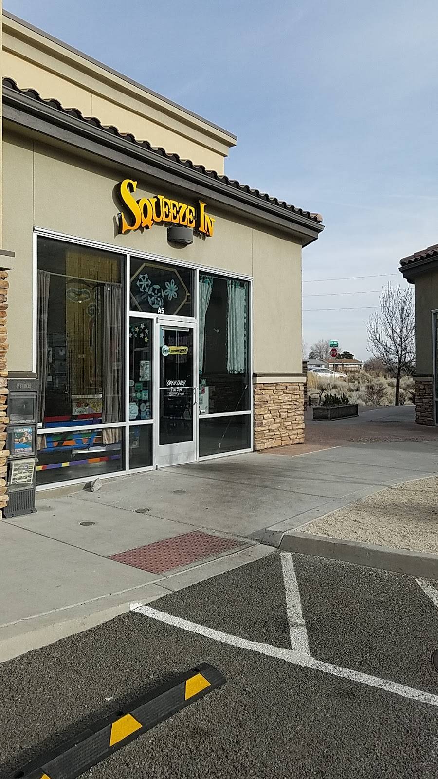Squeeze In | restaurant | 5020 Las Brisas Blvd, Reno, NV 89523, USA | 7757872700 OR +1 775-787-2700