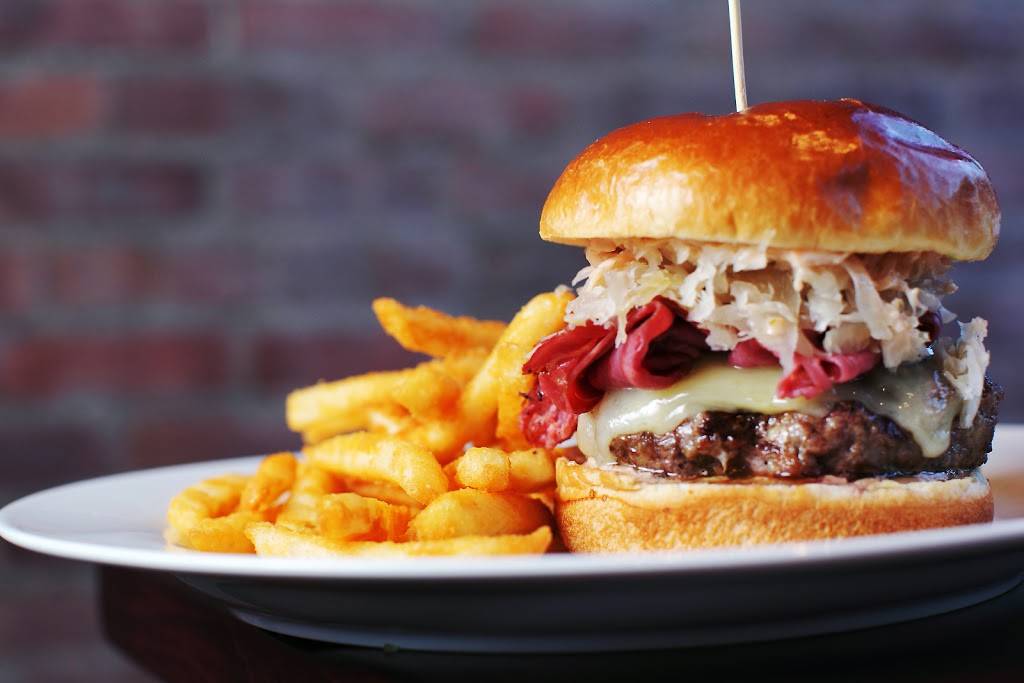 Hill City Grill | restaurant | 291 Main St, Oneonta, NY 13820, USA | 6073537220 OR +1 607-353-7220