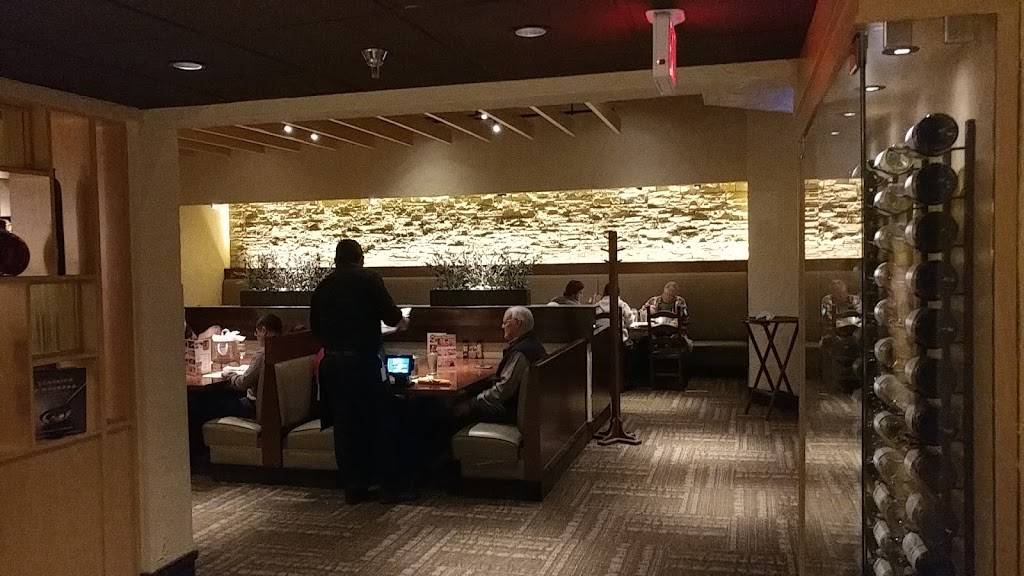 Olive Garden Italian Restaurant | meal takeaway | 6750 W 95th St, Overland Park, KS 66212, USA | 9133818645 OR +1 913-381-8645