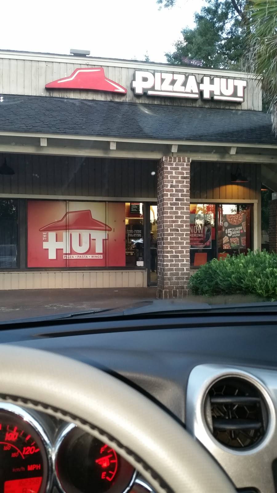 Pizza Hut | meal takeaway | 1 Diamond Causeway #15, Savannah, GA 31406, USA | 9123565800 OR +1 912-356-5800