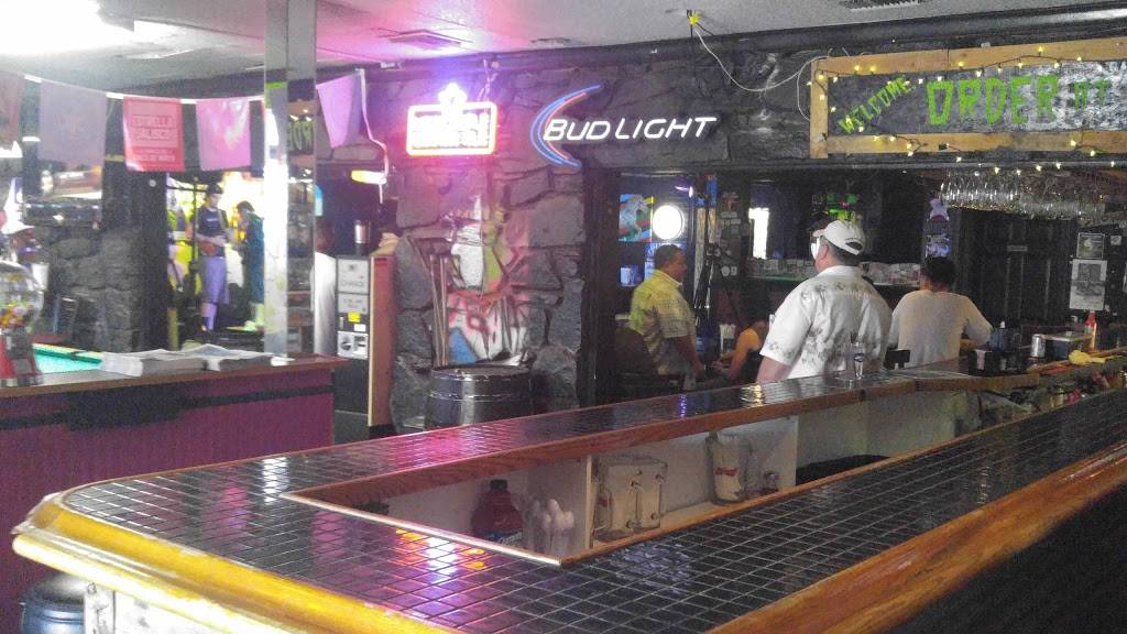 The Hood Bar and Pizzeria | restaurant | 74360 CA-111, Palm Desert, CA 92260, USA | 7606365220 OR +1 760-636-5220