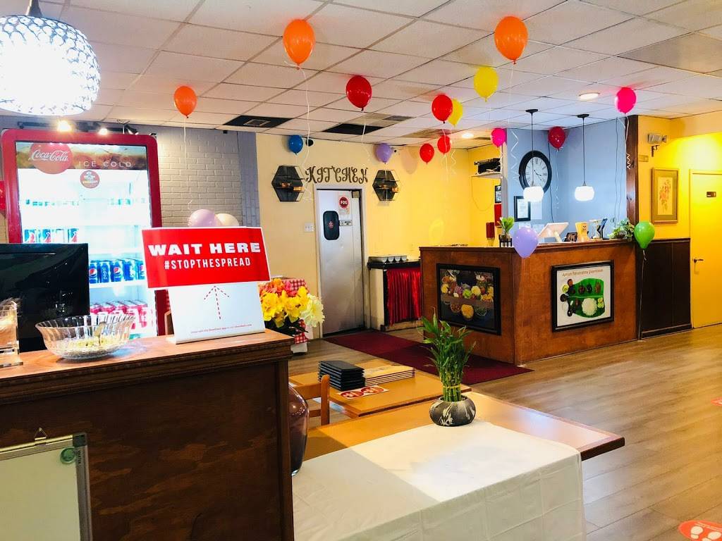 Little Spice Indian Cuisine | restaurant | 4621 Ogletown Stanton Rd, Newark, DE 19713, USA | 3022732403 OR +1 302-273-2403