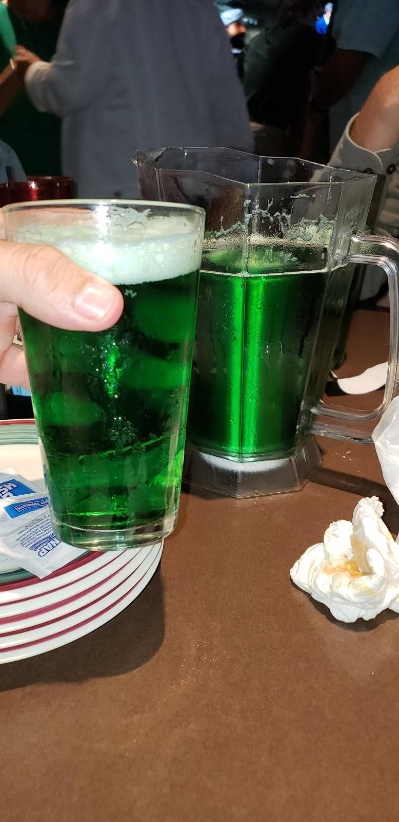 Houligans | restaurant | 1110 W Granada Blvd, Ormond Beach, FL 32174, USA | 3866737878 OR +1 386-673-7878