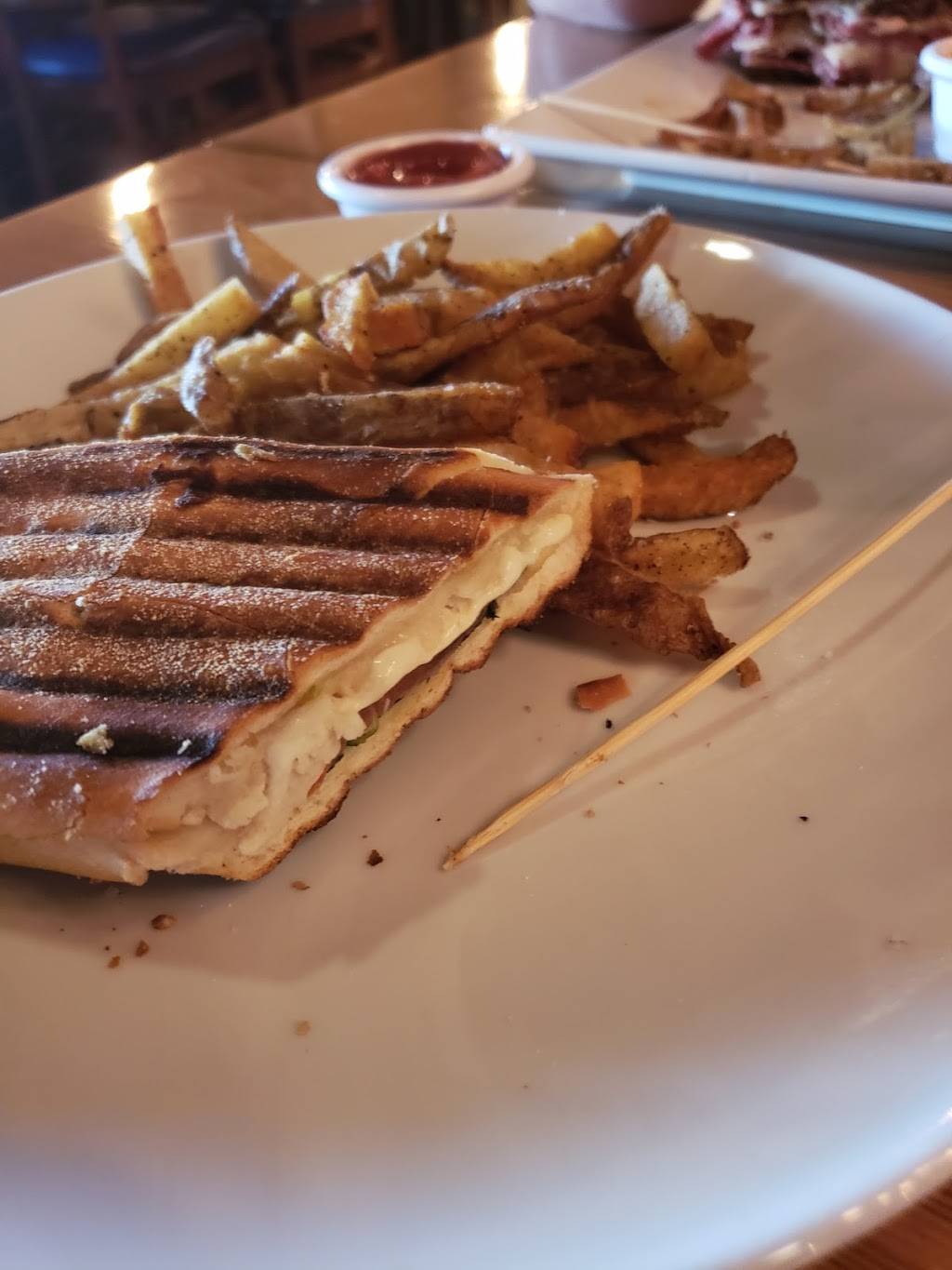 Metro Pub & Grill | restaurant | 17 Wood St, Middletown, DE 19709, USA | 3023763876 OR +1 302-376-3876