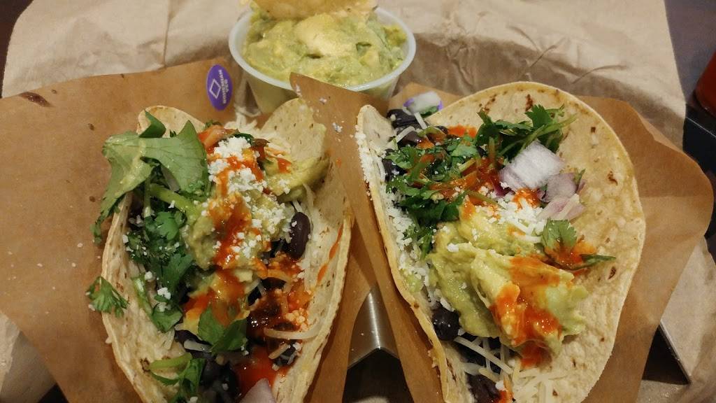 QDOBA Mexican Eats | restaurant | 652 Main Ave, Norwalk, CT 06851, USA | 2036635127 OR +1 203-663-5127