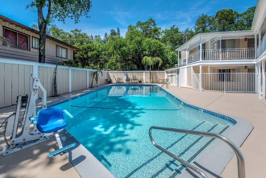 Rodeway Inn North Redding | restaurant | 532 N Market St, Redding, CA 96003, USA | 5302416464 OR +1 530-241-6464