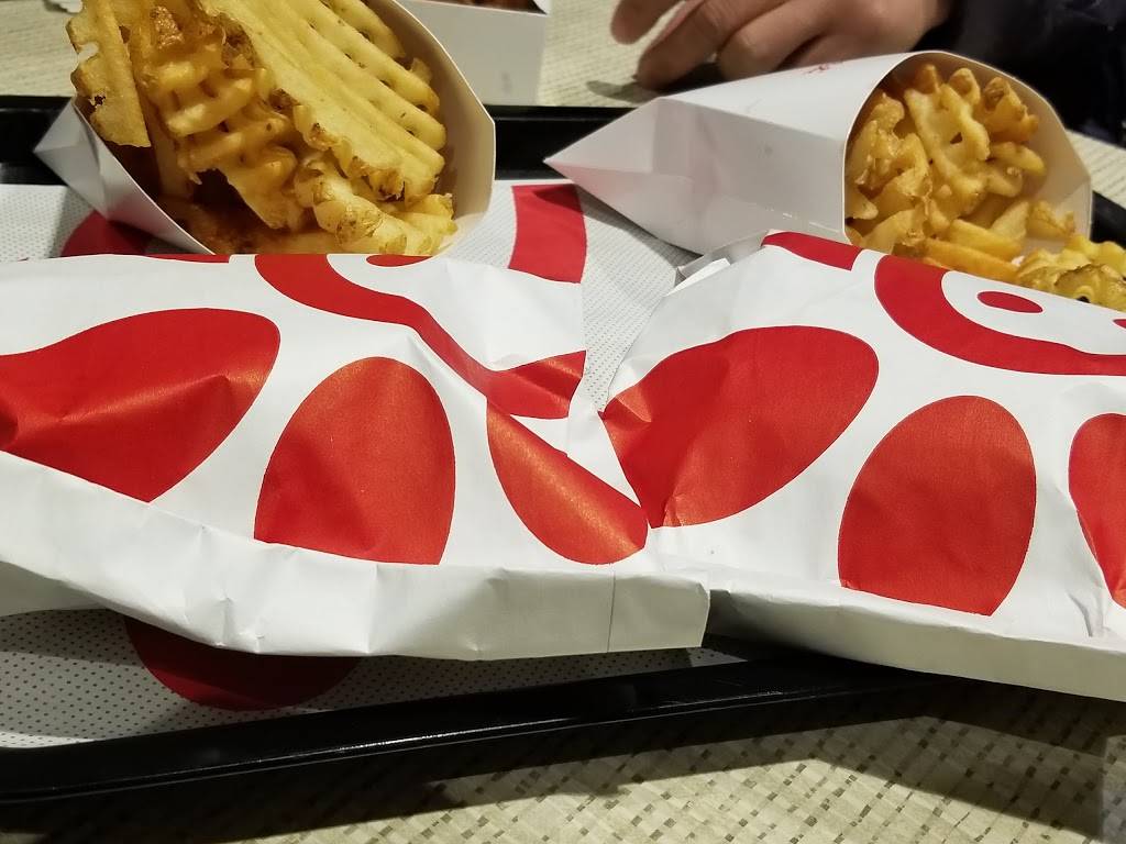 Chick-fil-A | restaurant | 15600 Whittier Blvd, Whittier, CA 90603, USA | 5629021550 OR +1 562-902-1550