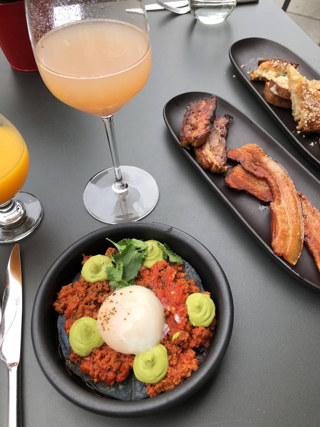 Cultivar | restaurant | 2379 Chestnut St, San Francisco, CA 94123, USA | 4159624200 OR +1 415-962-4200