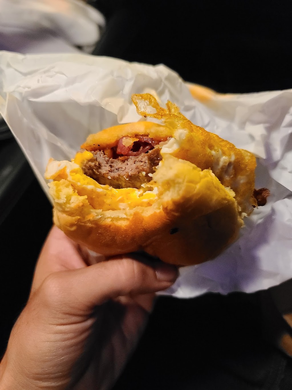 Devil Dawgs Wicker Park | meal takeaway | 1431 N Milwaukee Ave, Chicago, IL 60622, USA | 7736879441 OR +1 773-687-9441