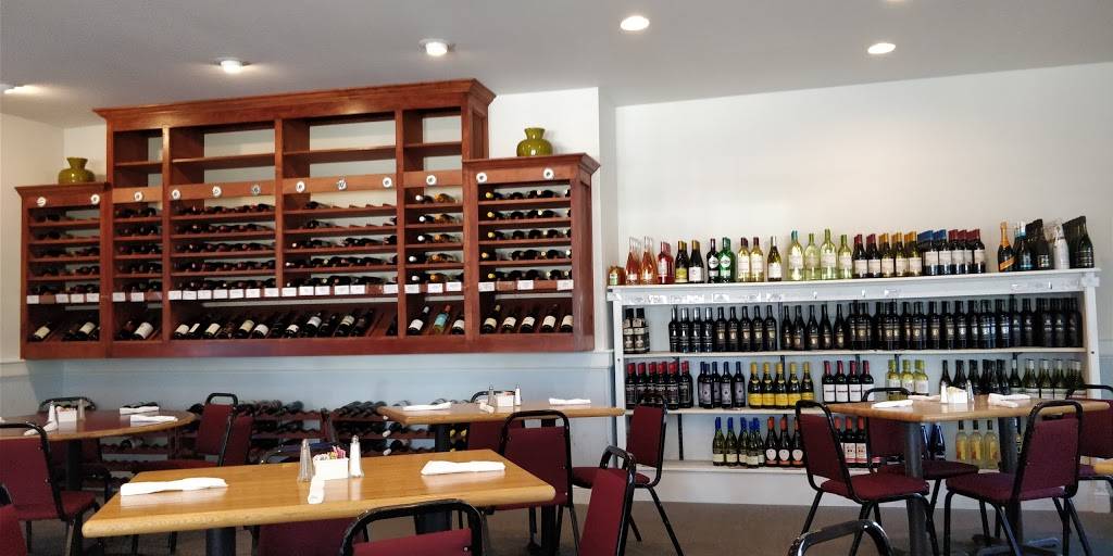 Dockside Cafe at Albemarle Plantation | restaurant | 427 Albemarle Blvd, Hertford, NC 27944, USA | 2524261008 OR +1 252-426-1008