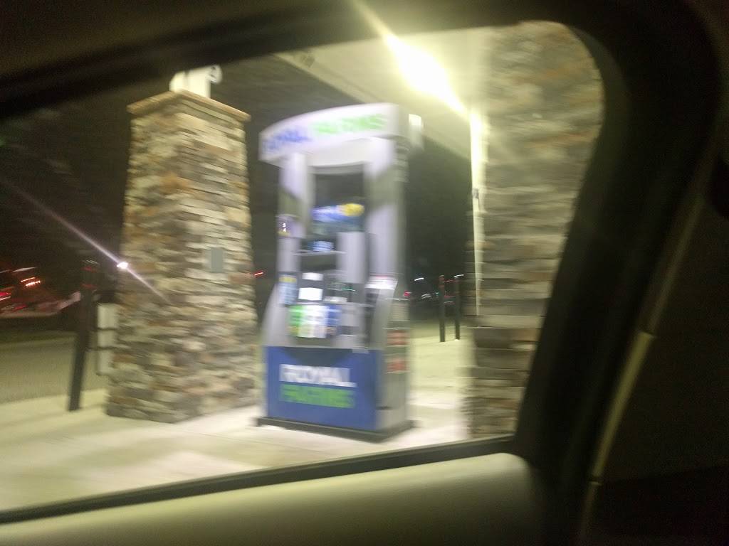 Royal Farms | meal takeaway | 6901 Governor Ritchie Hwy, Glen Burnie, MD 21061, USA | 4107685108 OR +1 410-768-5108