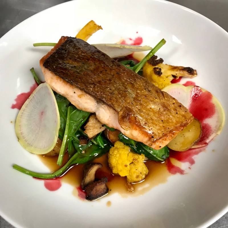 Fixins American Craft Eatery | restaurant | 1345 N Main St, High Point, NC 27262, USA | 3368290554 OR +1 336-829-0554