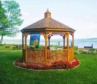 Sunrise Lodge | restaurant | 5894 W Shore Rd, Land O Lakes, WI 54540, USA | 7155473684 OR +1 715-547-3684