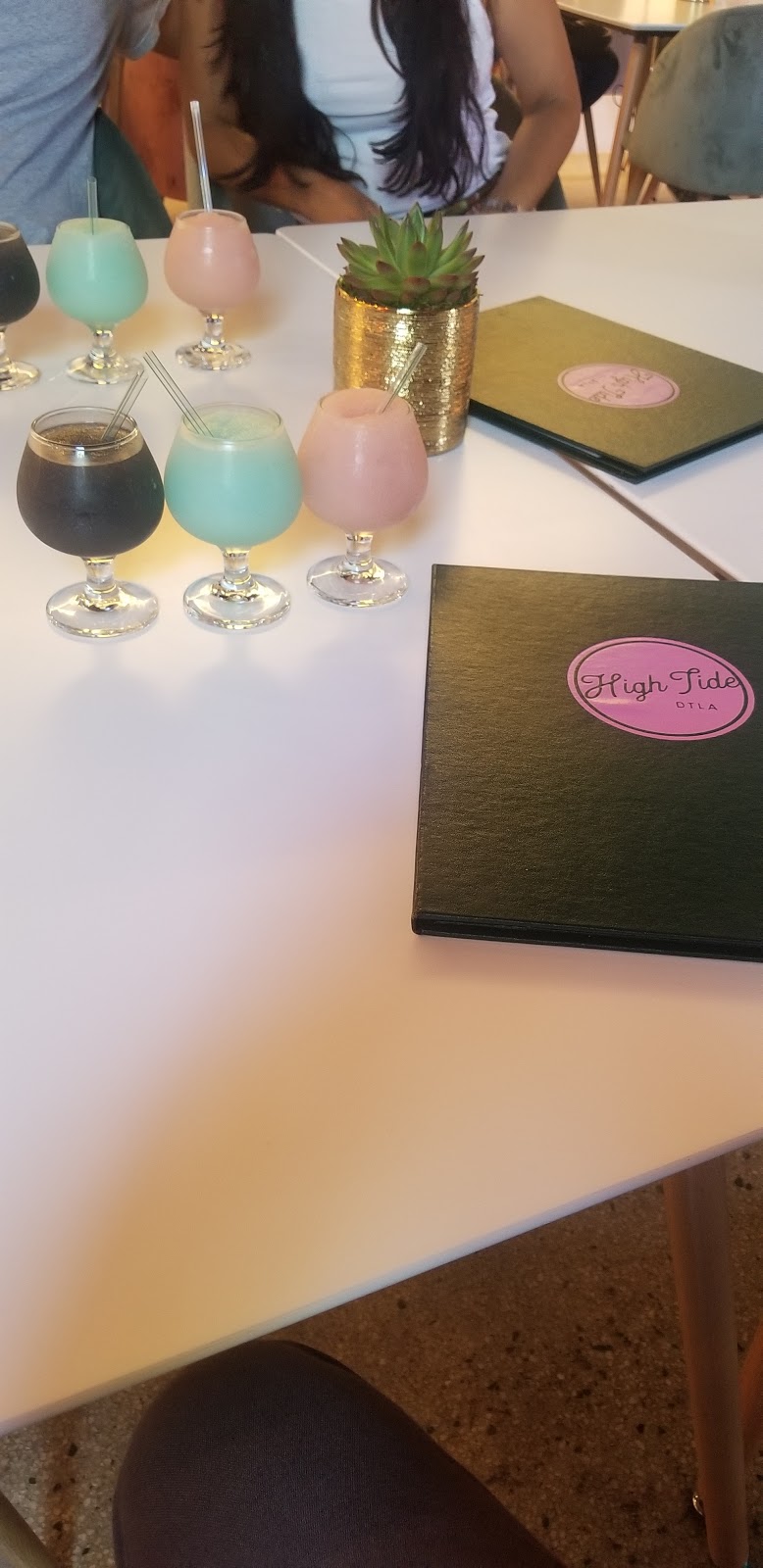 High Tide | restaurant | 605 East 4th St, Los Angeles, CA 90013, USA | 2132217317 OR +1 213-221-7317