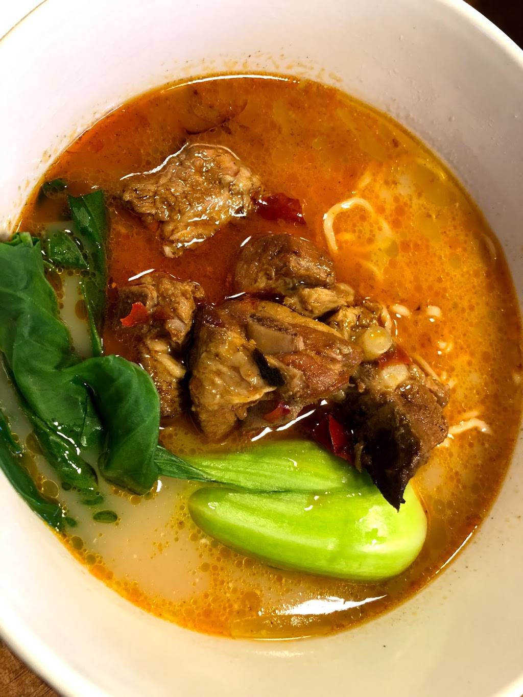 伍叔担担面 | restaurant | 165 Dundas St W, Mississauga, ON L5B 2N6, Canada | 6477296355 OR +1 647-729-6355