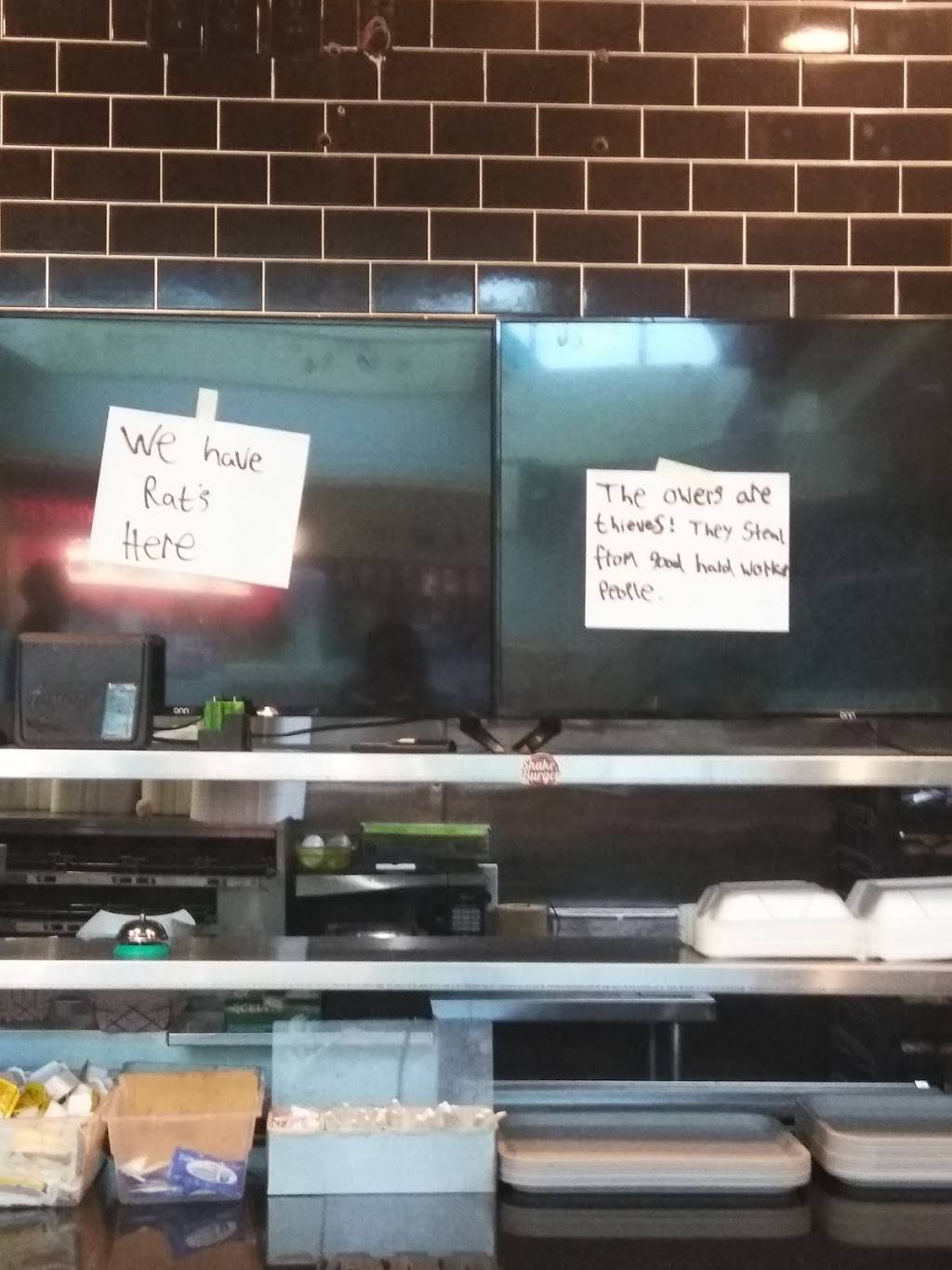 Shake & Burger | restaurant | Altamonte Mall, 451 E Altamonte Dr, Altamonte Springs, FL 32701, USA | 3219723986 OR +1 321-972-3986