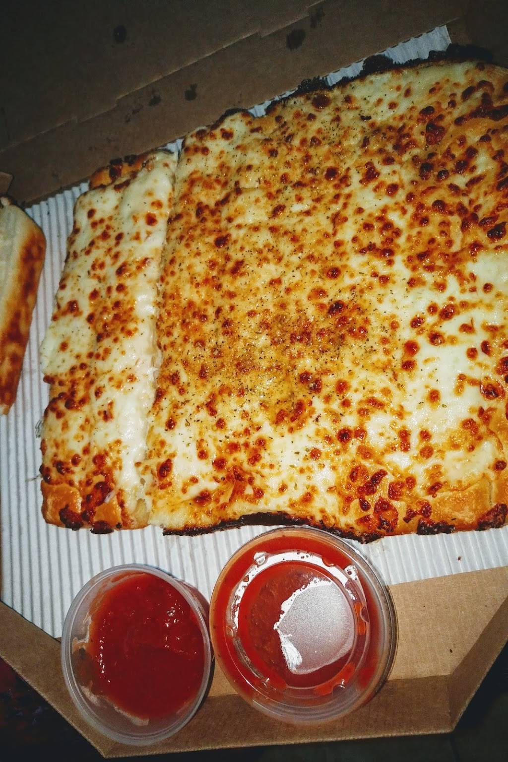 Pizza Hut | restaurant | 20811 Bear Valley Rd Ste C, Apple Valley, CA 92308, USA | 7602406181 OR +1 760-240-6181